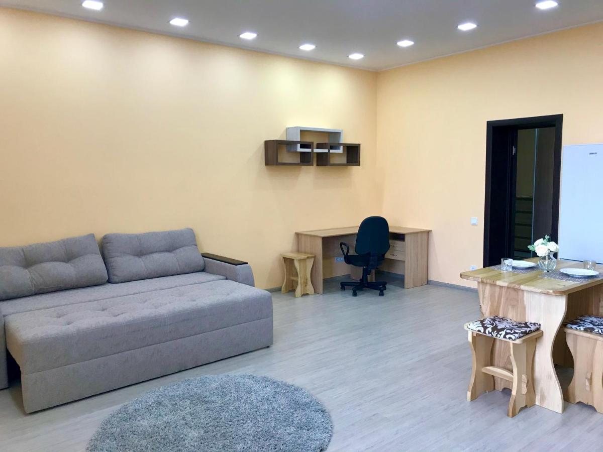 Абсолютно Новая Квартира-Студия В Жк Барский Zarvantsy Exterior foto