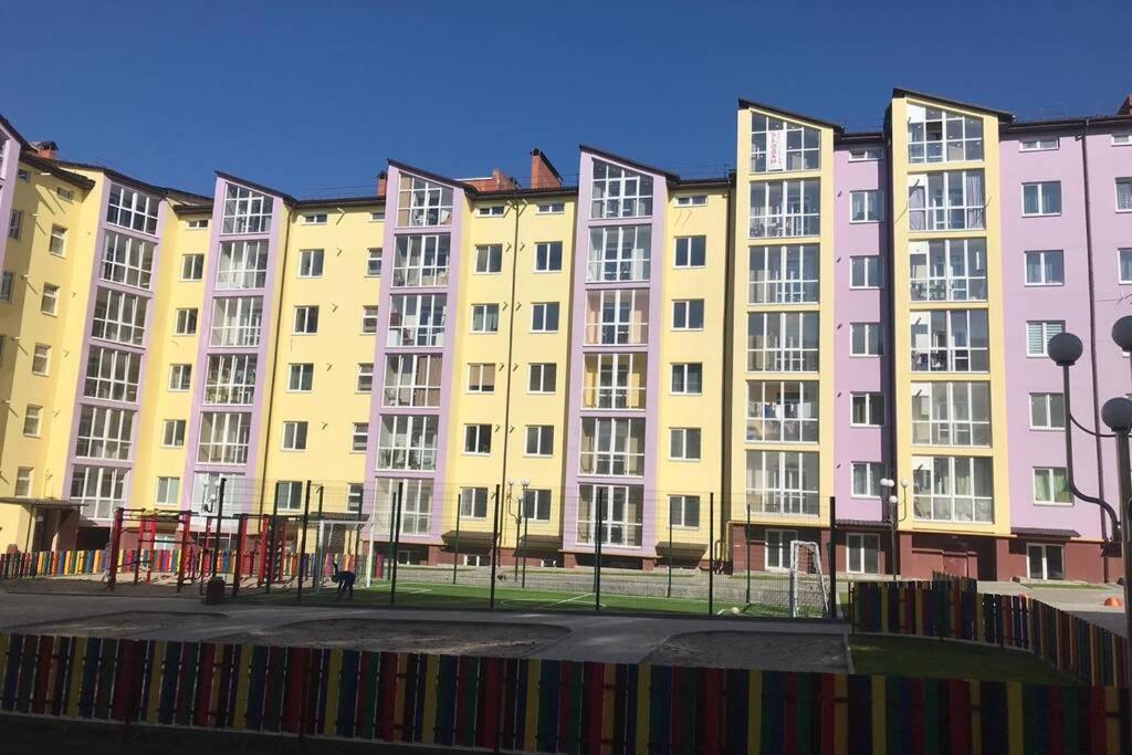 Абсолютно Новая Квартира-Студия В Жк Барский Zarvantsy Exterior foto